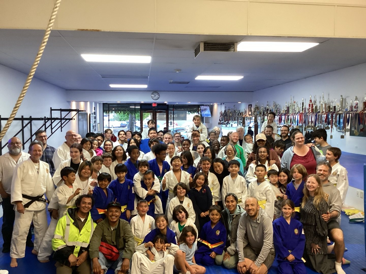 Hanabi Judo big group gym — Hanabi Judo, Albany CA