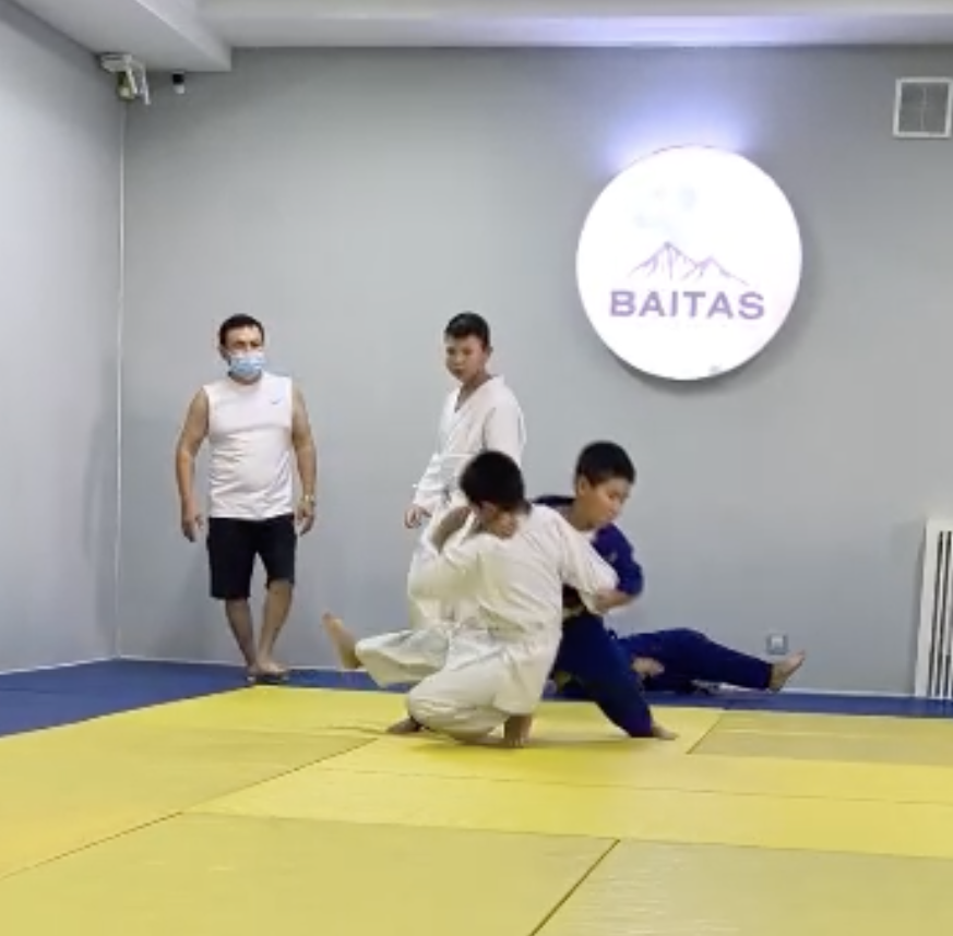 Bitore Back in Kazakhstan